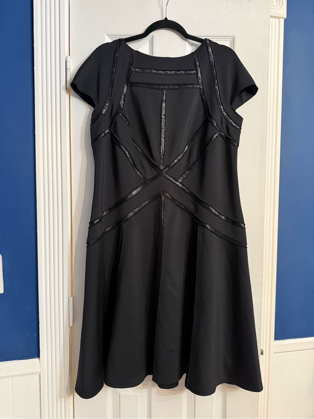 Tadashi Shoji black evening dress - size 1X - Picture 2 of 3